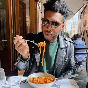 Meet your Posher, Phillip